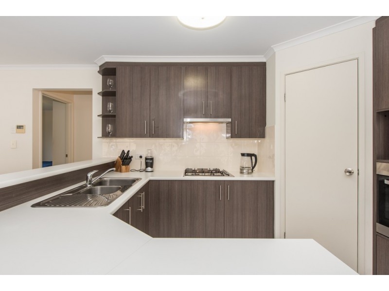 17 Lacy Coral Avenue, Aldinga Beach SA 5173