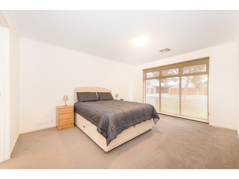 17 Lacy Coral Avenue, Aldinga Beach SA 5173