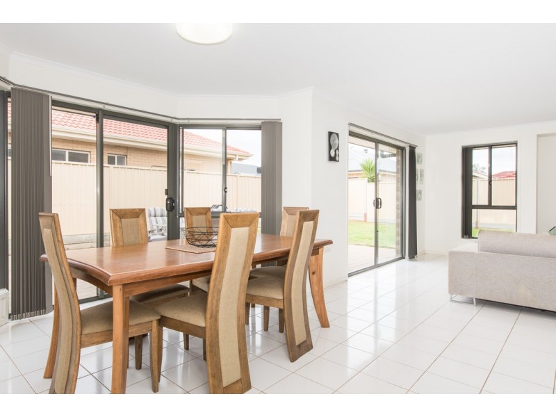 17 Lacy Coral Avenue, Aldinga Beach SA 5173