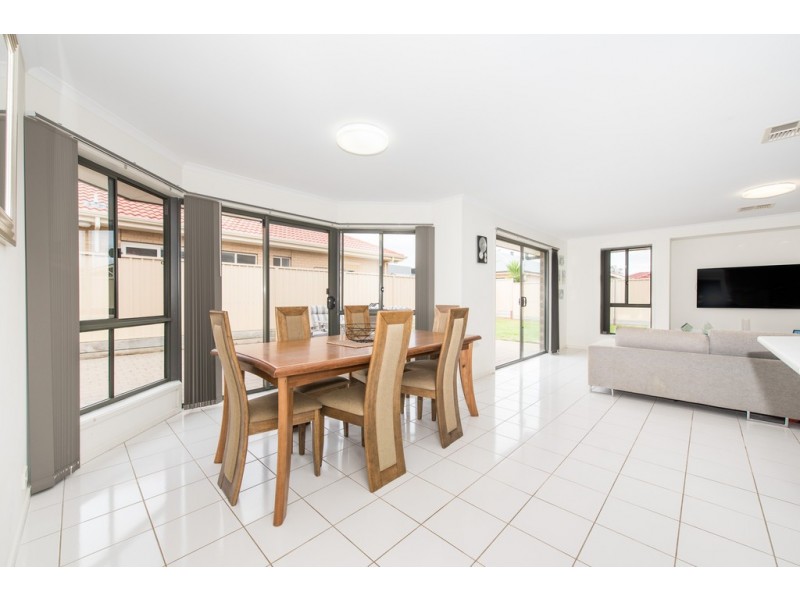 17 Lacy Coral Avenue, Aldinga Beach SA 5173