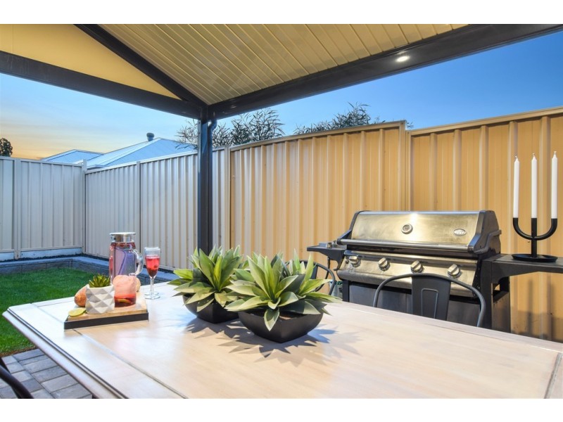 15 Orleans Avenue, Seaford Meadows SA 5169