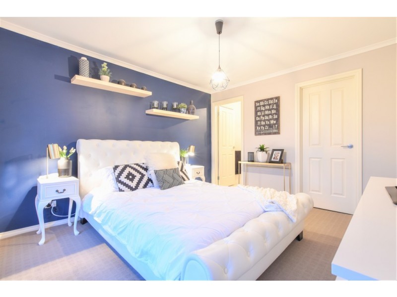 15 Orleans Avenue, Seaford Meadows SA 5169