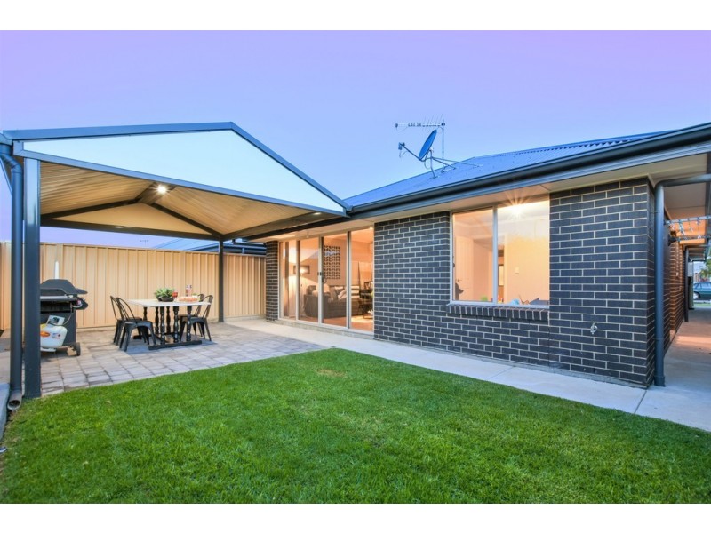 15 Orleans Avenue, Seaford Meadows SA 5169