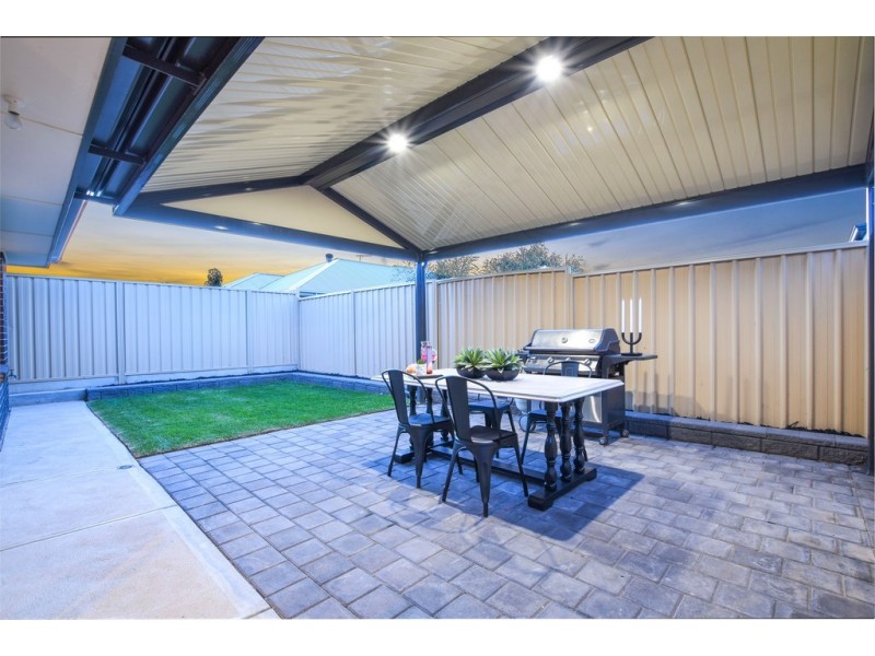 15 Orleans Avenue, Seaford Meadows SA 5169