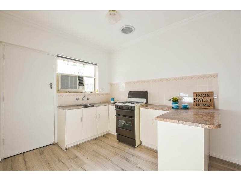 2/7 Jedma Grove, Glenelg North SA 5045
