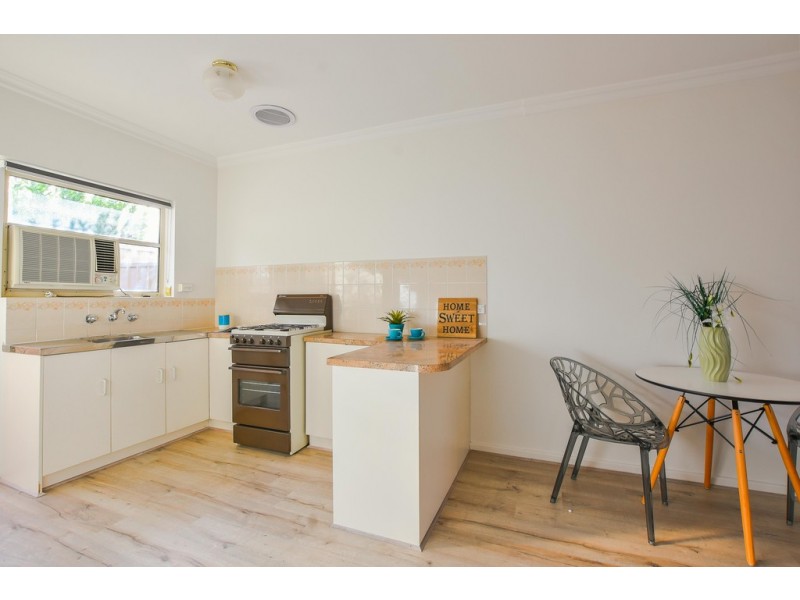 2/7 Jedma Grove, Glenelg North SA 5045