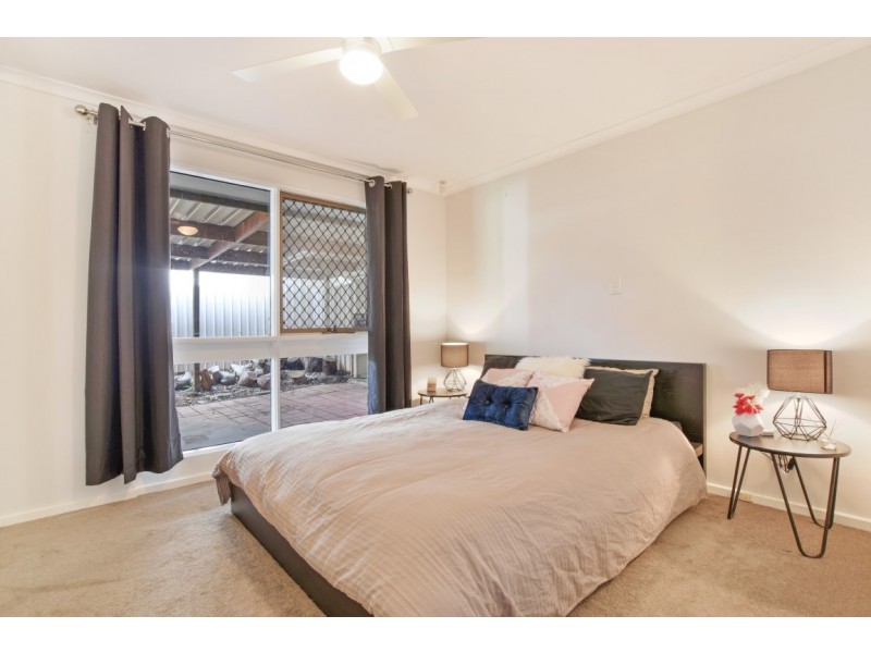 5 Daphne Court, Morphett Vale SA 5162