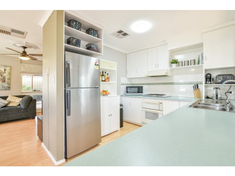 5 Daphne Court, Morphett Vale SA 5162