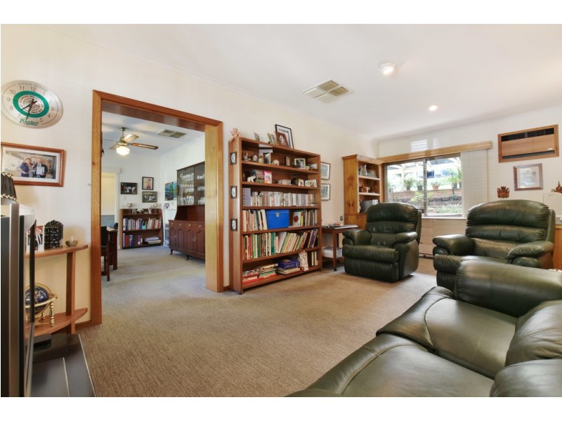 25 Bluehills Road, O’halloran Hill SA 5158