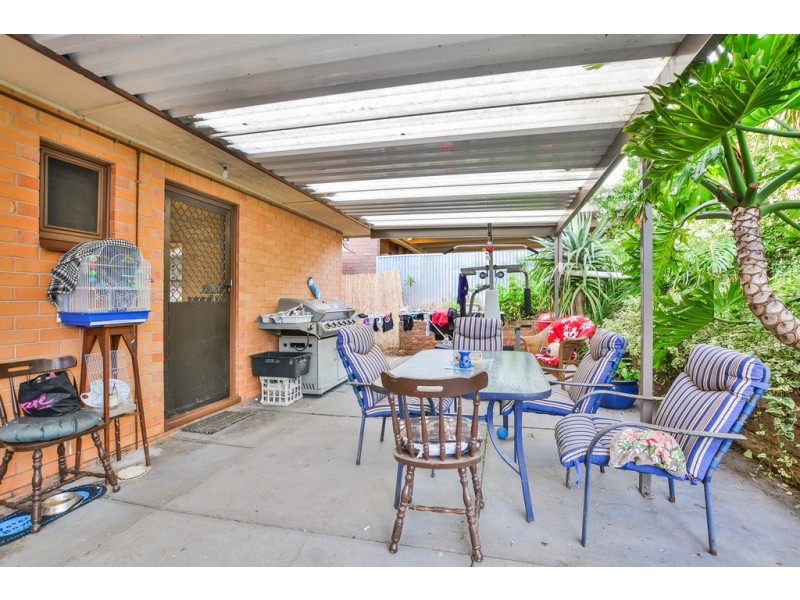 32 Atkins Crescent, Morphett Vale SA 5162