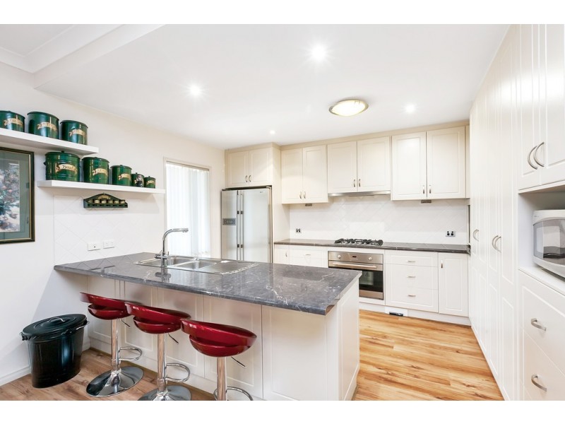 6 Stanford Glen, Seaford Rise SA 5169