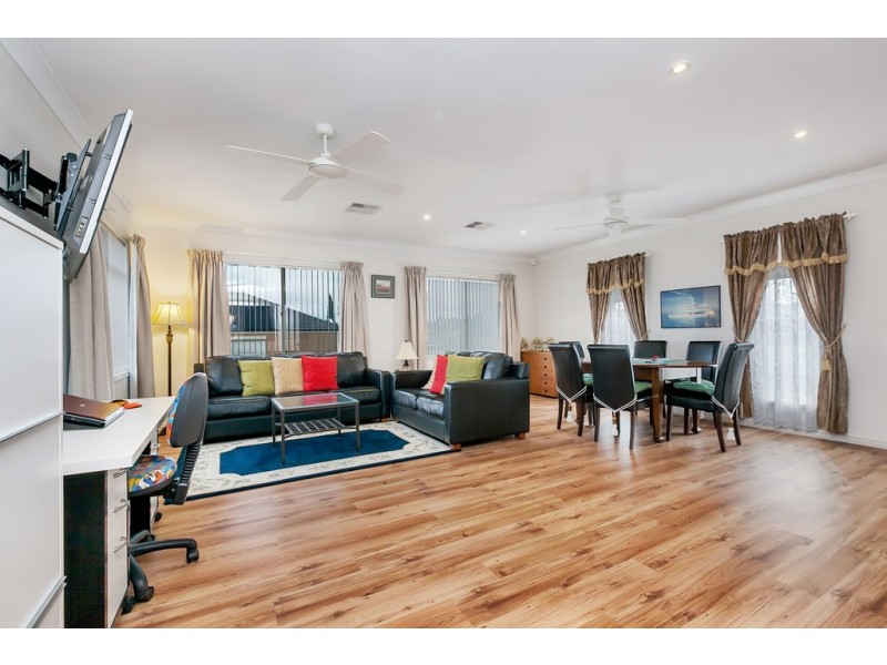 6 Stanford Glen, Seaford Rise SA 5169