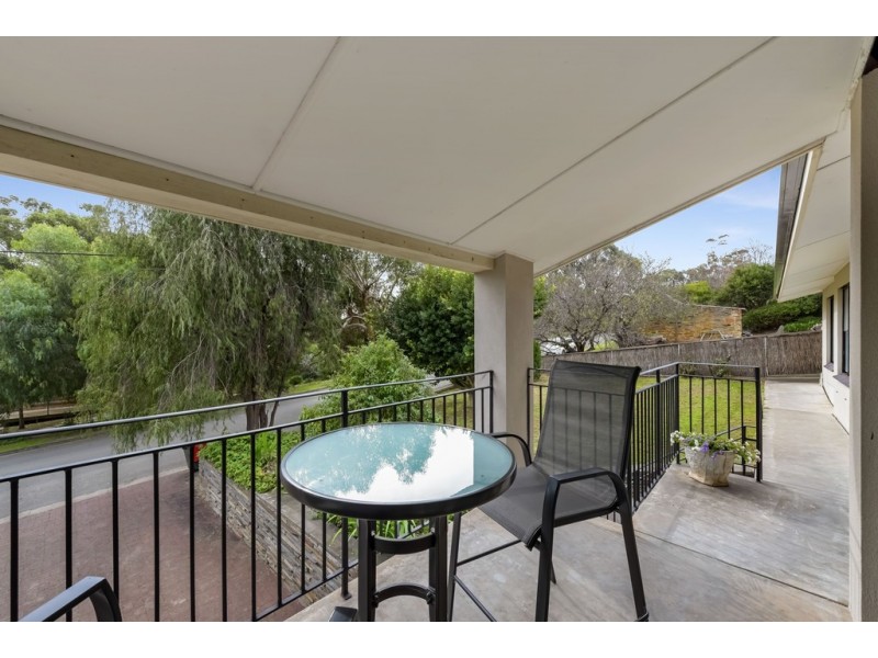 4 Church Street, Willunga SA 5172