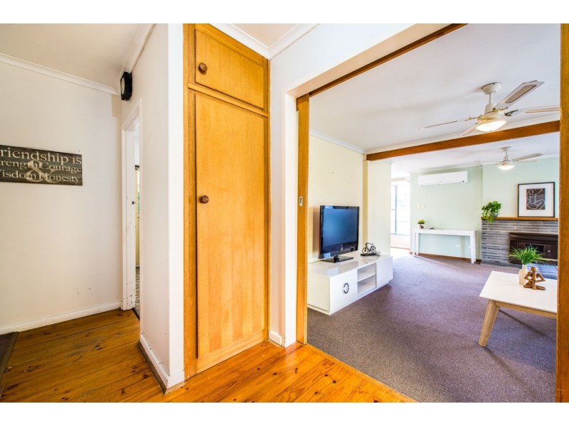 4 Church Street, Willunga SA 5172