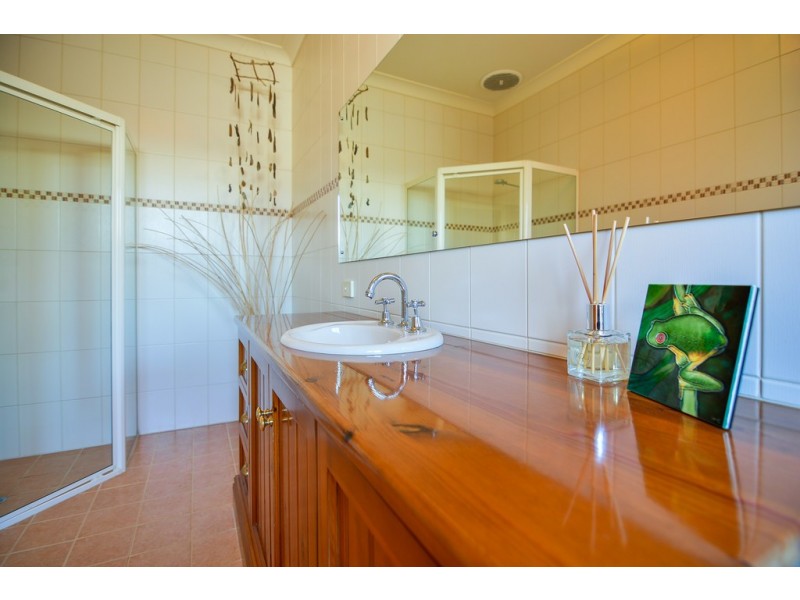 22 Kernick Avenue, Willunga SA 5172