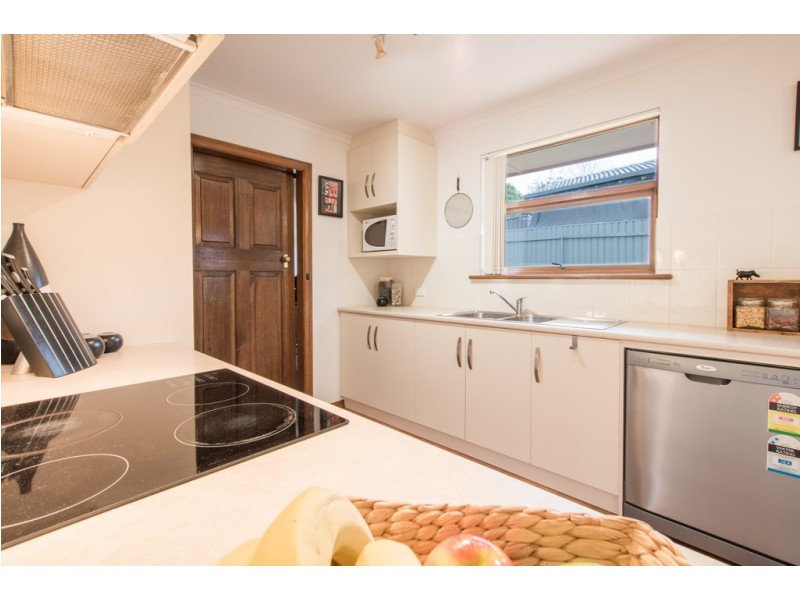 31 Torrens Street, Happy Valley SA 5159