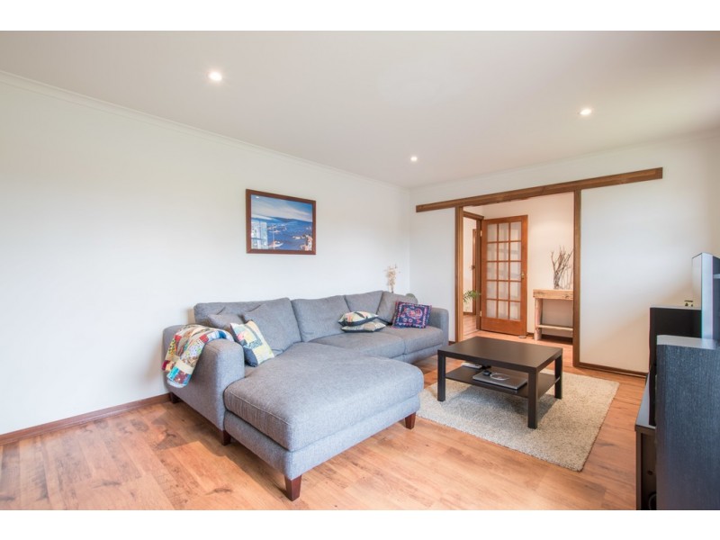 31 Torrens Street, Happy Valley SA 5159