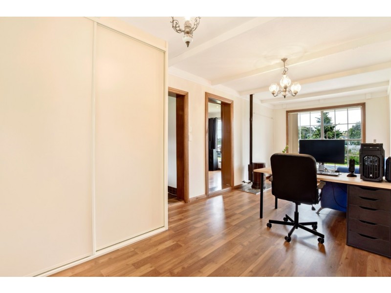 31 Torrens Street, Happy Valley SA 5159