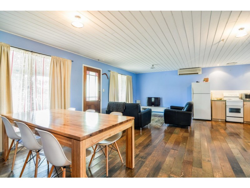 102 Main Road, Mclaren Flat SA 5171