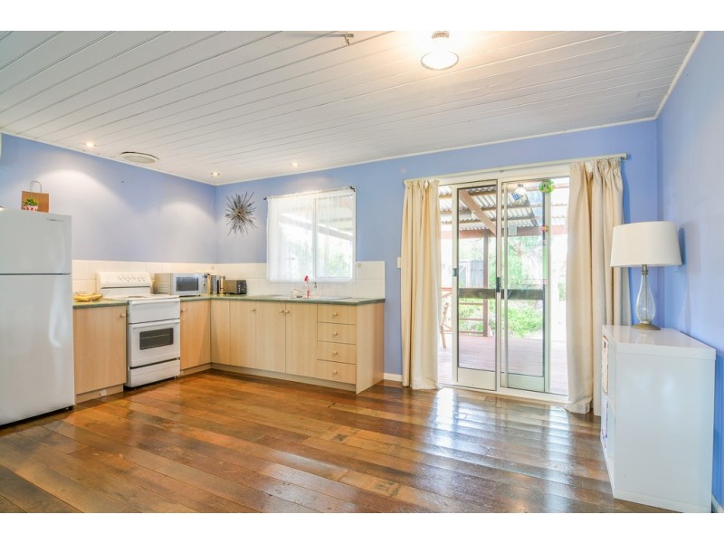 102 Main Road, Mclaren Flat SA 5171