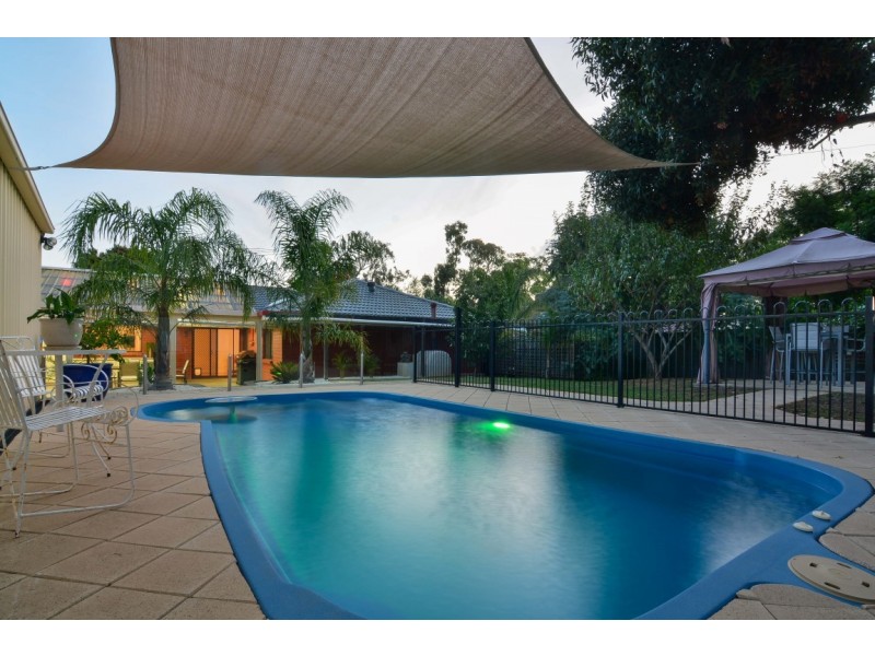 5 Equestrian Drive, Woodcroft SA 5162