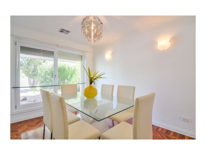 5 Equestrian Drive, Woodcroft SA 5162