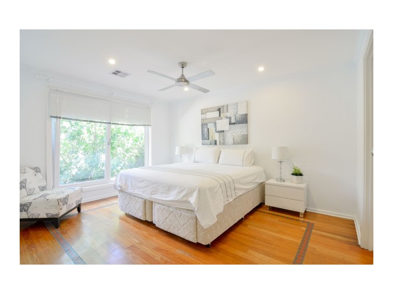 5 Equestrian Drive, Woodcroft SA 5162