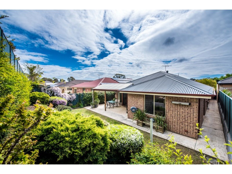 21 Pinnacle Crescent, Flagstaff Hill SA 5159