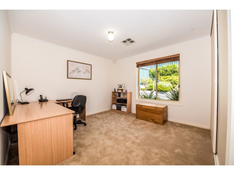 21 Pinnacle Crescent, Flagstaff Hill SA 5159