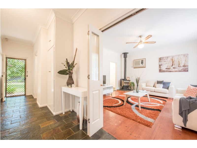 23 Minchinbury Terrace, Marion SA 5043
