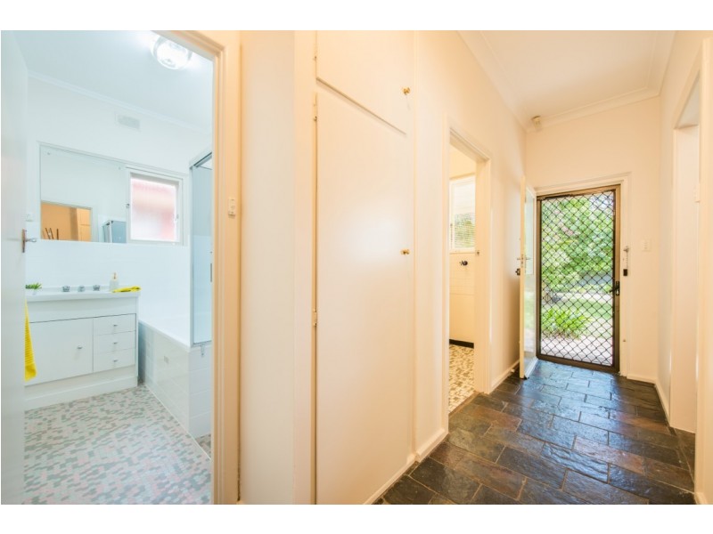 23 Minchinbury Terrace, Marion SA 5043