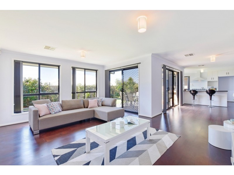 18 Beachport Road, Seaford Rise SA 5169