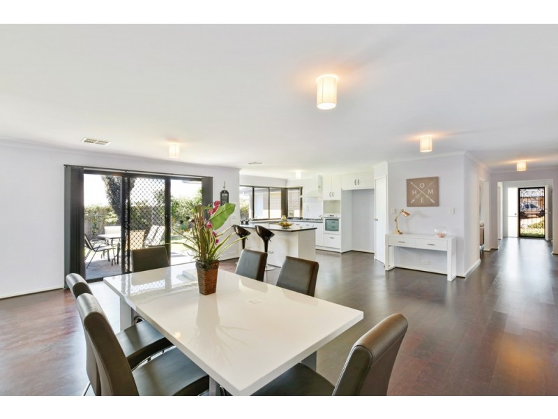 18 Beachport Road, Seaford Rise SA 5169