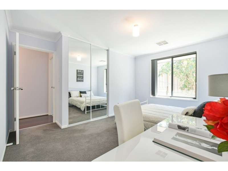 18 Beachport Road, Seaford Rise SA 5169