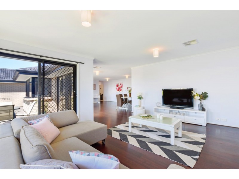 18 Beachport Road, Seaford Rise SA 5169