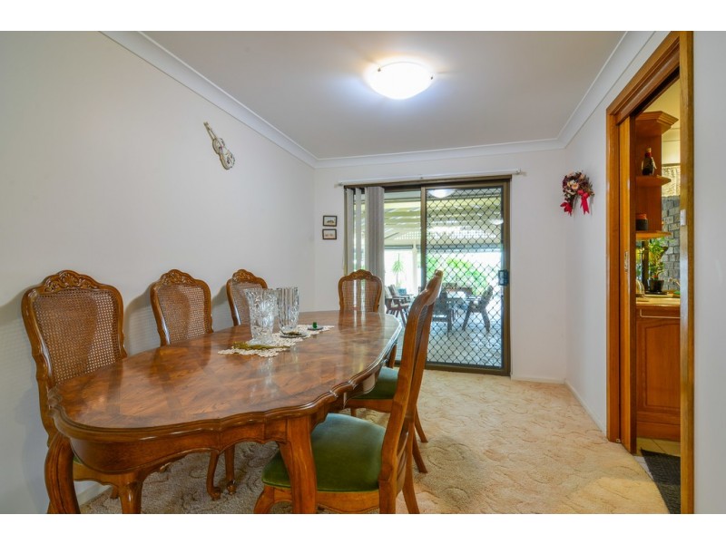 15 Sandalwood Grove, Woodcroft SA 5162