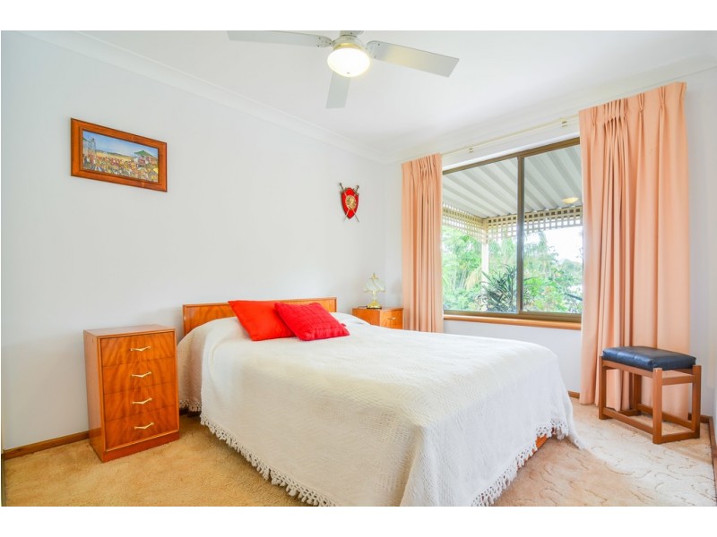 15 Sandalwood Grove, Woodcroft SA 5162