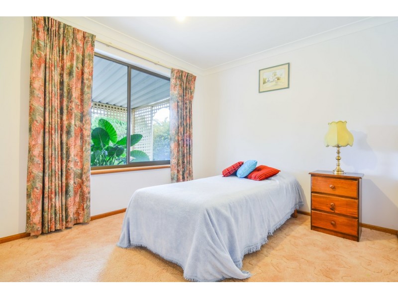 15 Sandalwood Grove, Woodcroft SA 5162