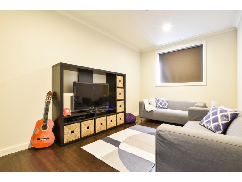 11 Thomas Way, Hallett Cove SA 5158