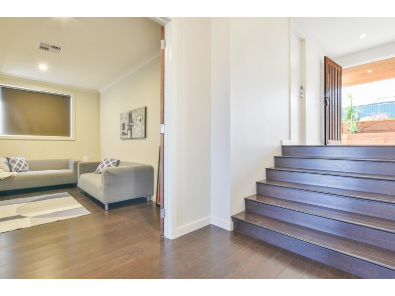 11 Thomas Way, Hallett Cove SA 5158