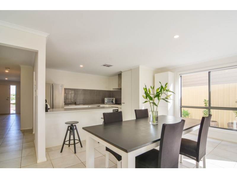 5a Oldenburg Court, Noarlunga Downs SA 5168