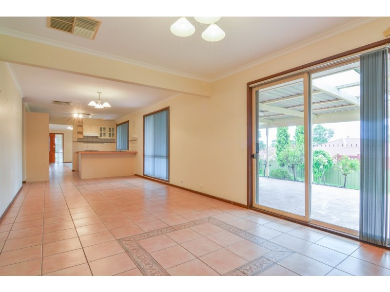 7 Greenfield Rise, Aberfoyle Park SA 5159