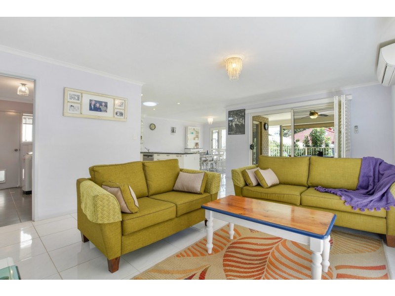 11 Maplewood Court, Flagstaff Hill SA 5159