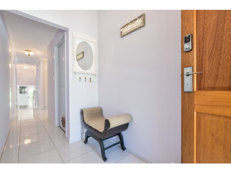 11 Maplewood Court, Flagstaff Hill SA 5159