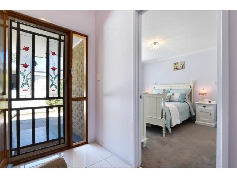 11 Maplewood Court, Flagstaff Hill SA 5159