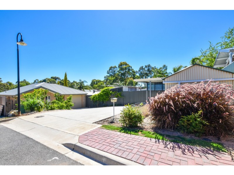 11 Maplewood Court, Flagstaff Hill SA 5159