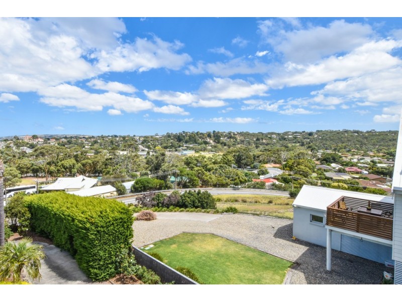 16 Adare Avenue, Mccracken SA 5211