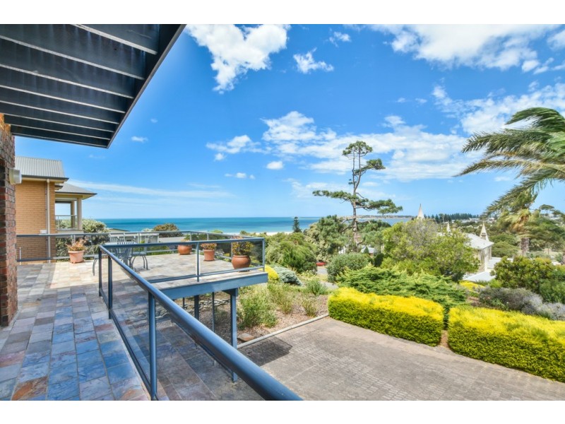 16 Adare Avenue, Mccracken SA 5211