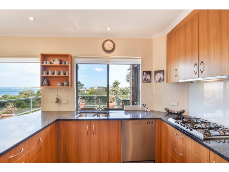 16 Adare Avenue, Mccracken SA 5211