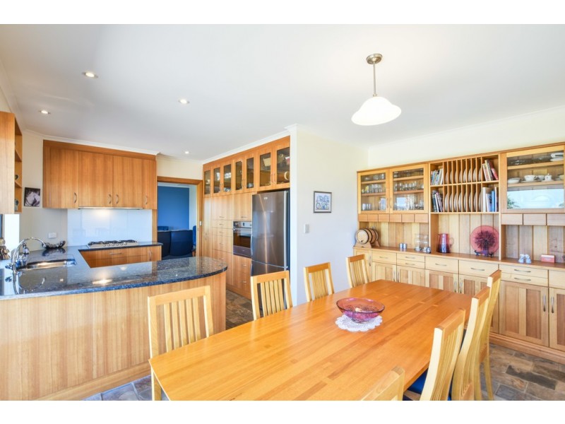 16 Adare Avenue, Mccracken SA 5211